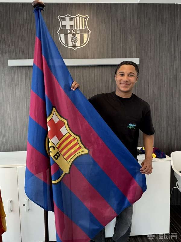 巴萨青训再添新星 16岁英格兰边锋阿杰伊-塔瓦雷斯加盟