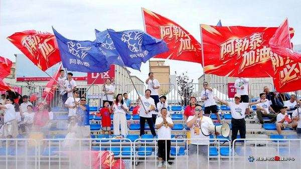铁骑八百里赴疆超 阿勒泰死忠客场演绎足球浪漫