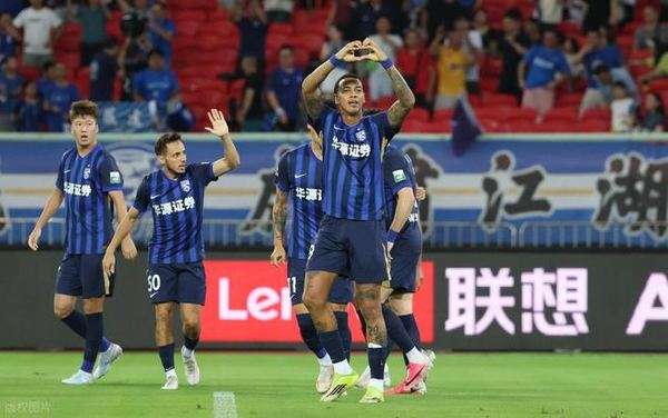海港3-2逆转三镇，赢球不稀奇，穆帅那句话才真扎心——每一分都是命根子