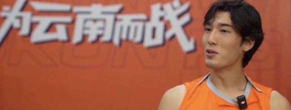 18岁国脚布尼亚明：偶像C罗，正在学英语，梦想去欧洲踢球